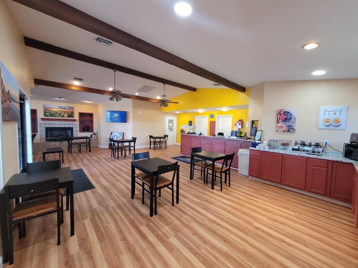 Days Inn By Wyndham ווילקוקס מראה חיצוני תמונה